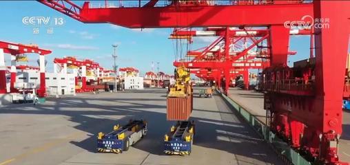 從“1”到“21” 自貿(mào)區(qū)十年蝶變，上海引領(lǐng)中國(guó)開(kāi)放新格局